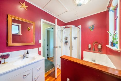 Photo of property in 32a Kopara Grove, Stokes Valley, Lower Hutt, 5019