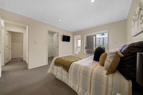 Photo of property in 6 Luna Place, Henderson, Auckland, 0612