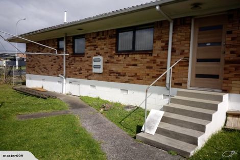 Photo of property in 1/1 Jennifer Place, Papatoetoe, Auckland, 2025
