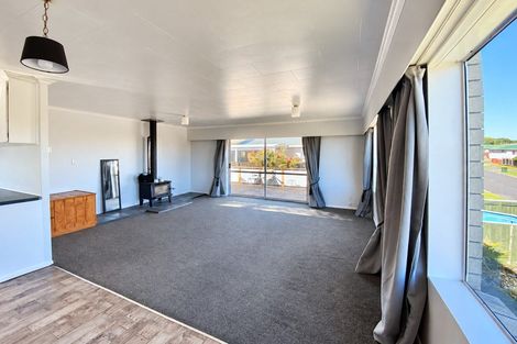 Photo of property in 12 Camellia Avenue, Bell Block, New Plymouth, 4312