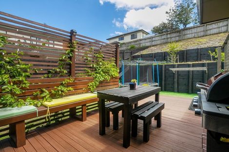 Photo of property in 10 Chieftain Rise, Goodwood Heights, Auckland, 2105