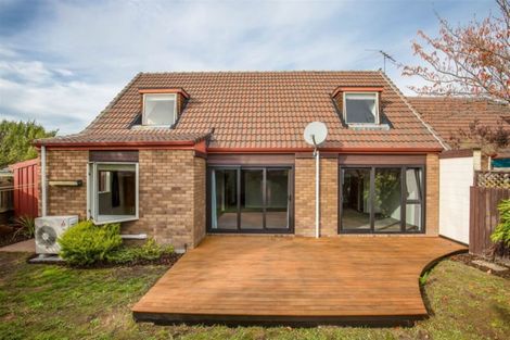 Photo of property in 1/19 Waitikiri Drive, Parklands, Christchurch, 8083