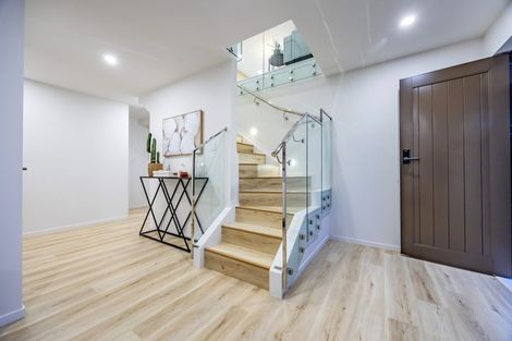 Photo of property in 3c Dawnhaven Drive, Te Atatu Peninsula, Auckland, 0610