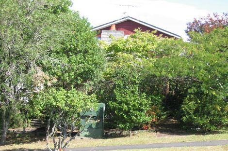 Photo of property in 121 Oaktree Avenue, Browns Bay, Auckland, 0630