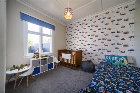 Photo of property in 46 Kingswood Street, Takaro, Palmerston North, 4412