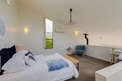 Photo of property in 95 Cannon Hill Crescent, Mount Pleasant, Christchurch, 8081