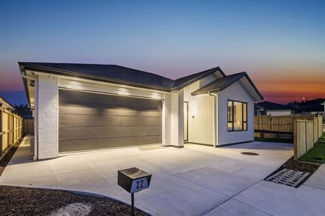 Photo of property in 22 Vinistra Road, Kumeu, 0810