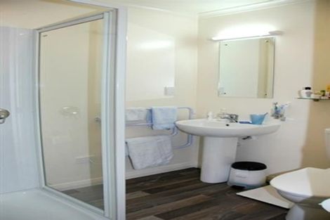 Photo of property in 3 Queen Street, Winton, 9720