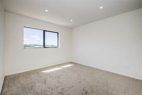 Photo of property in 131 Walters Road, Papakura, Takanini, 2110
