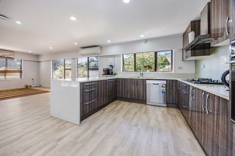 Photo of property in 14 Angelo Avenue, Howick, Auckland, 2014