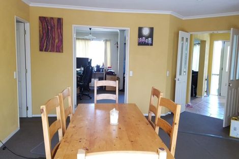Photo of property in 10 Tyburn Lane, Unsworth Heights, Auckland, 0632