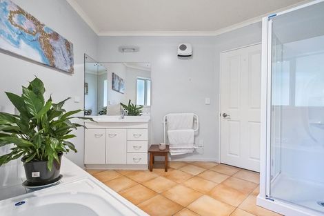 Photo of property in 8 Wavy Knowes Drive, Waldronville, Dunedin, 9018