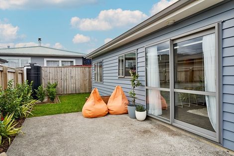 Photo of property in 89b Wainuiomata Road, Wainuiomata, Lower Hutt, 5014