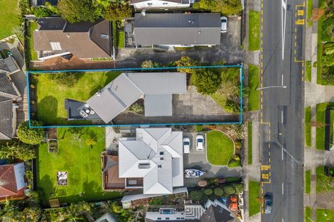 Photo of property in 90 Sandspit Road, Shelly Park, Auckland, 2014