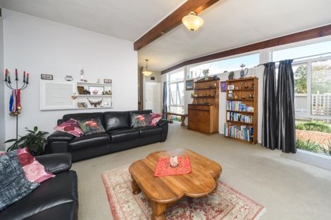 Photo of property in 65 Skerman Street, Marton, 4710