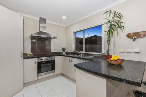 Photo of property in 28 Foxlaw Street, Randwick Park, Auckland, 2105