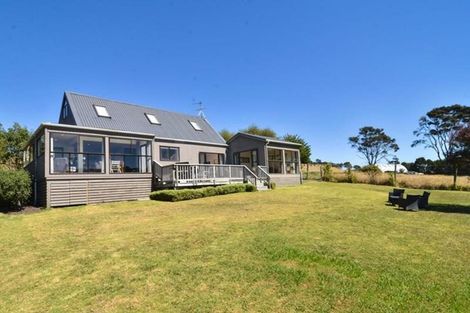 Photo of property in 99 Kennedy Road, Dairy Flat, Albany, 0792