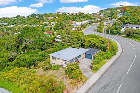 Photo of property in 188 Miromiro Road, Normandale, Lower Hutt, 5010