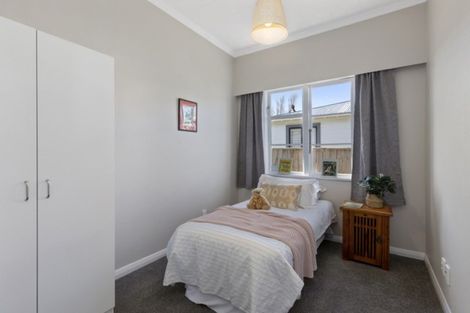 Photo of property in 21 Elizabeth Street, Moera, Lower Hutt, 5010