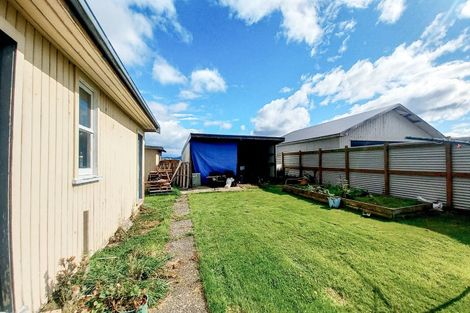 Photo of property in 21 Main Road, Tuatapere, 9620