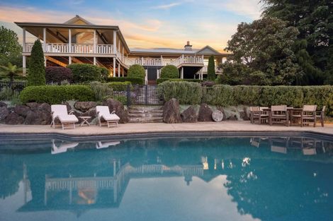 Photo of property in 3 Daphne Harden Lane, Paremoremo, Auckland, 0632