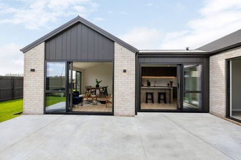 Photo of property in 15 Kenepuru Crescent, Cambridge, 3434