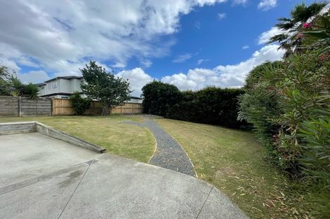 Photo of property in 2/2 Pine Terrace, Howick, Auckland, 2014