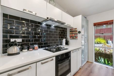 Photo of property in 2/72 Spinella Drive, Bayview, Auckland, 0629