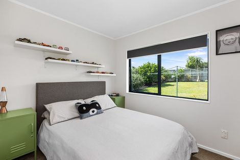 Photo of property in 13 Rosehill Place, Nawton, Hamilton, 3200