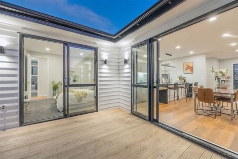 Photo of property in 22 Lewis Younie Road, Kumeu, 0810