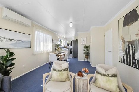 Photo of property in 19a Karamu Street, Strandon, New Plymouth, 4312