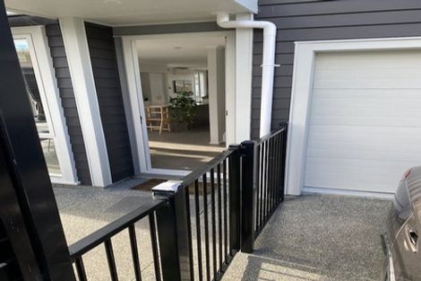 Photo of property in 22 Taitonga Lane, Stanmore Bay, Whangaparaoa, 0932