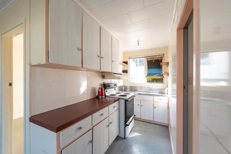 Photo of property in 56 Karewa Parade, Papamoa Beach, Papamoa, 3118