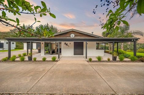 Photo of property in 47 Terry Smyth Drive, Kumeu, 0892