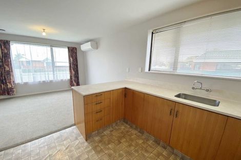 Photo of property in 1/14 Momorangi Crescent, Redwood, Christchurch, 8051