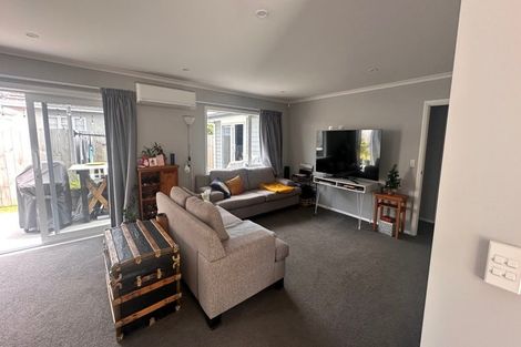 Photo of property in 3a Viscount Place, West End, Palmerston North, 4412
