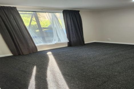 Photo of property in 323 Mazengarb Road, Paraparaumu, 5032