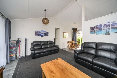 Photo of property in 19 Mcleavey Drive, Kelvin Grove, Palmerston North, 4414