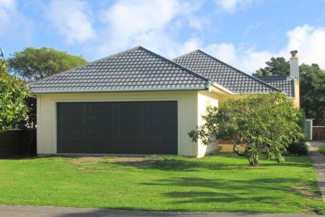 Photo of property in 16 Saint James Avenue, Boulcott, Lower Hutt, 5011