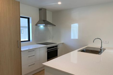 Photo of property in 5/4 Harry Ward Place, Henderson, Auckland, 0610