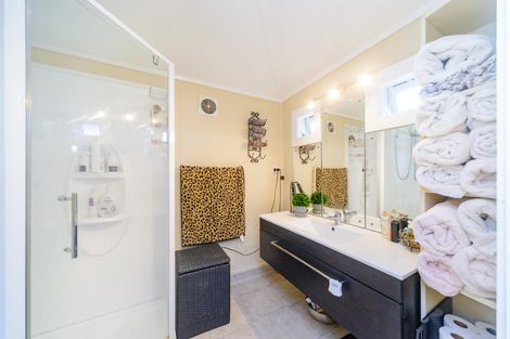 Photo of property in 97 Featherston Street, Takaro, Palmerston North, 4412