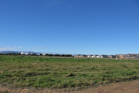 Photo of property in 5 Banksia Grove, Milson, Palmerston North, 4414