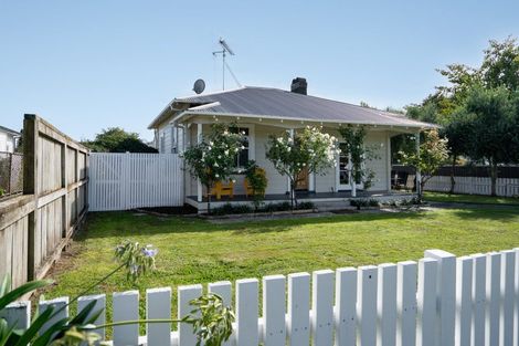 Photo of property in 18 Clare Street, Cambridge, 3434