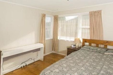 Photo of property in 68 Edgewater Drive, Pakuranga, Auckland, 2010