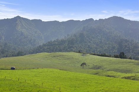 Photo of property in 712a Te Hutewai Road, Raglan, 3296