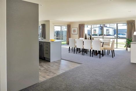 Photo of property in 40 Te Whenu Crescent, Marshland, Christchurch, 8083