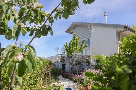 Photo of property in 1 Simeon Quay, Lyttelton, 8082