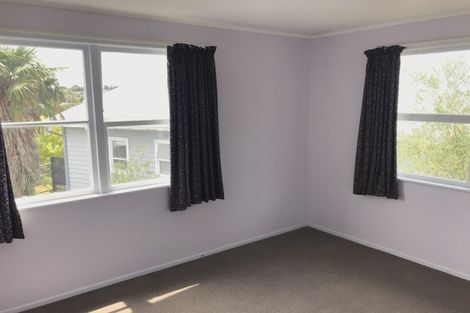 Photo of property in 1/104 Archers Road, Glenfield, Auckland, 0629