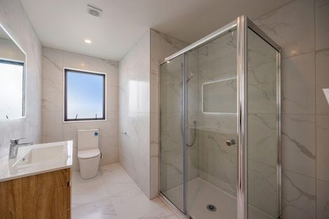 Photo of property in 4 Pohewa Road, Silverdale, 0932