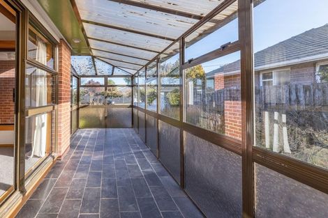 Photo of property in 28 Chedworth Avenue, Bishopdale, Christchurch, 8053